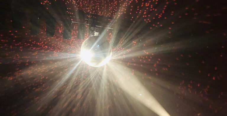 «nznznznznznznznz»: Der Resetter ist jetzt auch ein Club