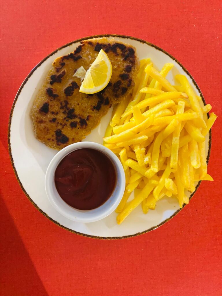 Test-Pommes mit Quatsch und Sauce